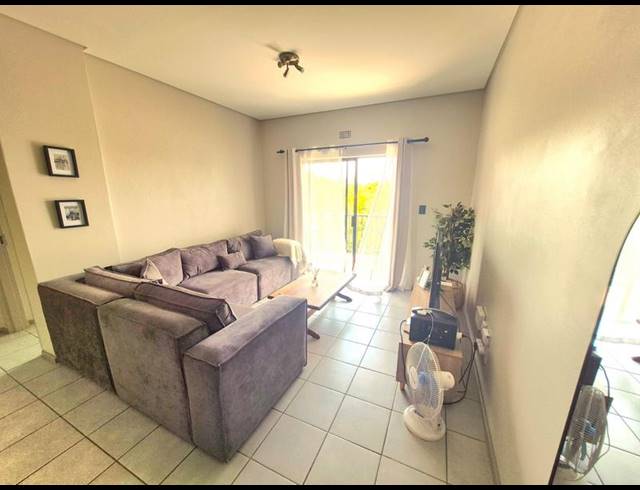 2 BEDROOM APARTMENT FOR SALE IN CLUBVIEW